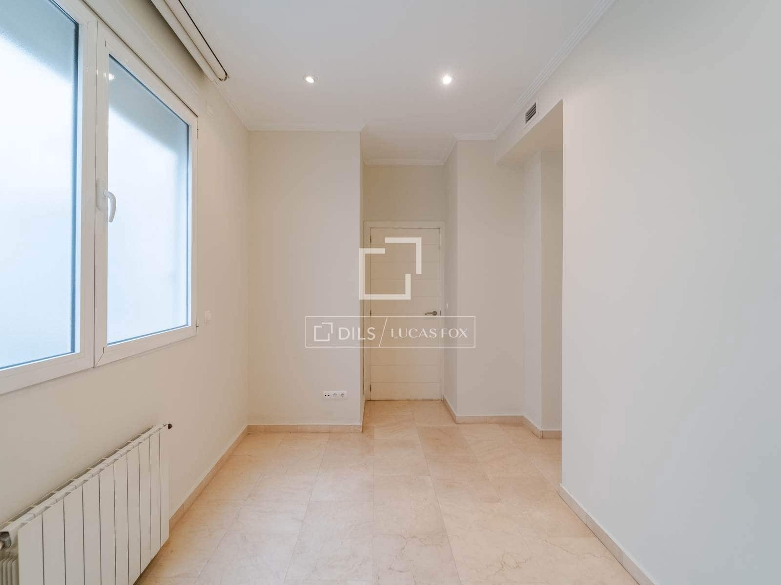 3 soveværelse Lejlighed til leje i Valencia by - € 2.600 (Ref: 10095787)