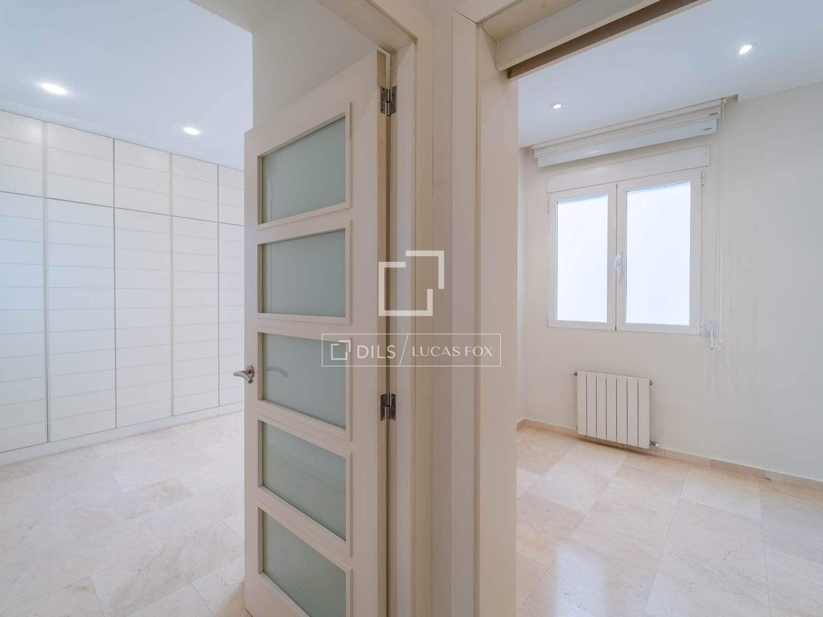 3 soveværelse Lejlighed til leje i Valencia by - € 2.600 (Ref: 10095787)