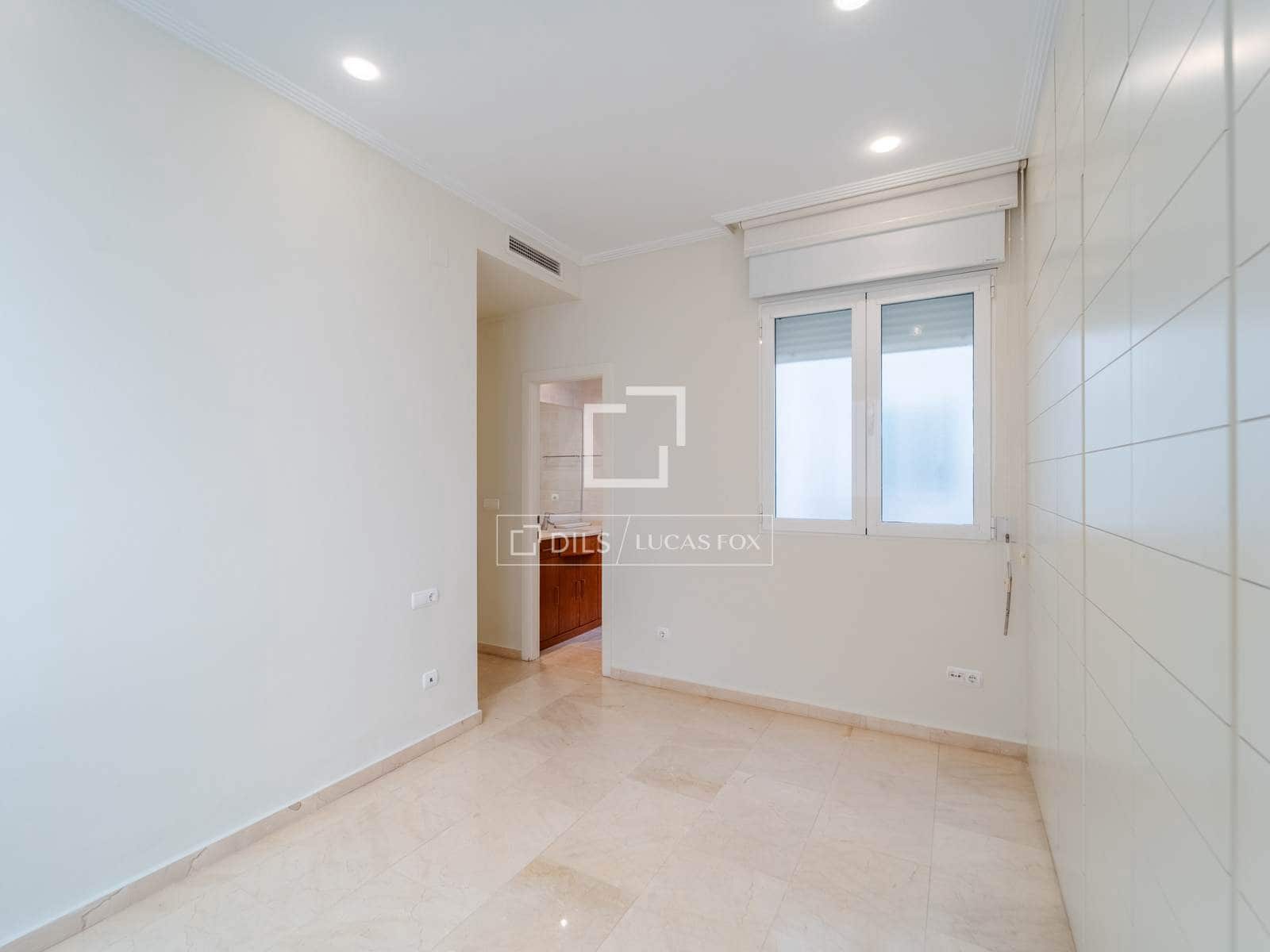 3 soveværelse Lejlighed til leje i Valencia by - € 2.600 (Ref: 10095787)