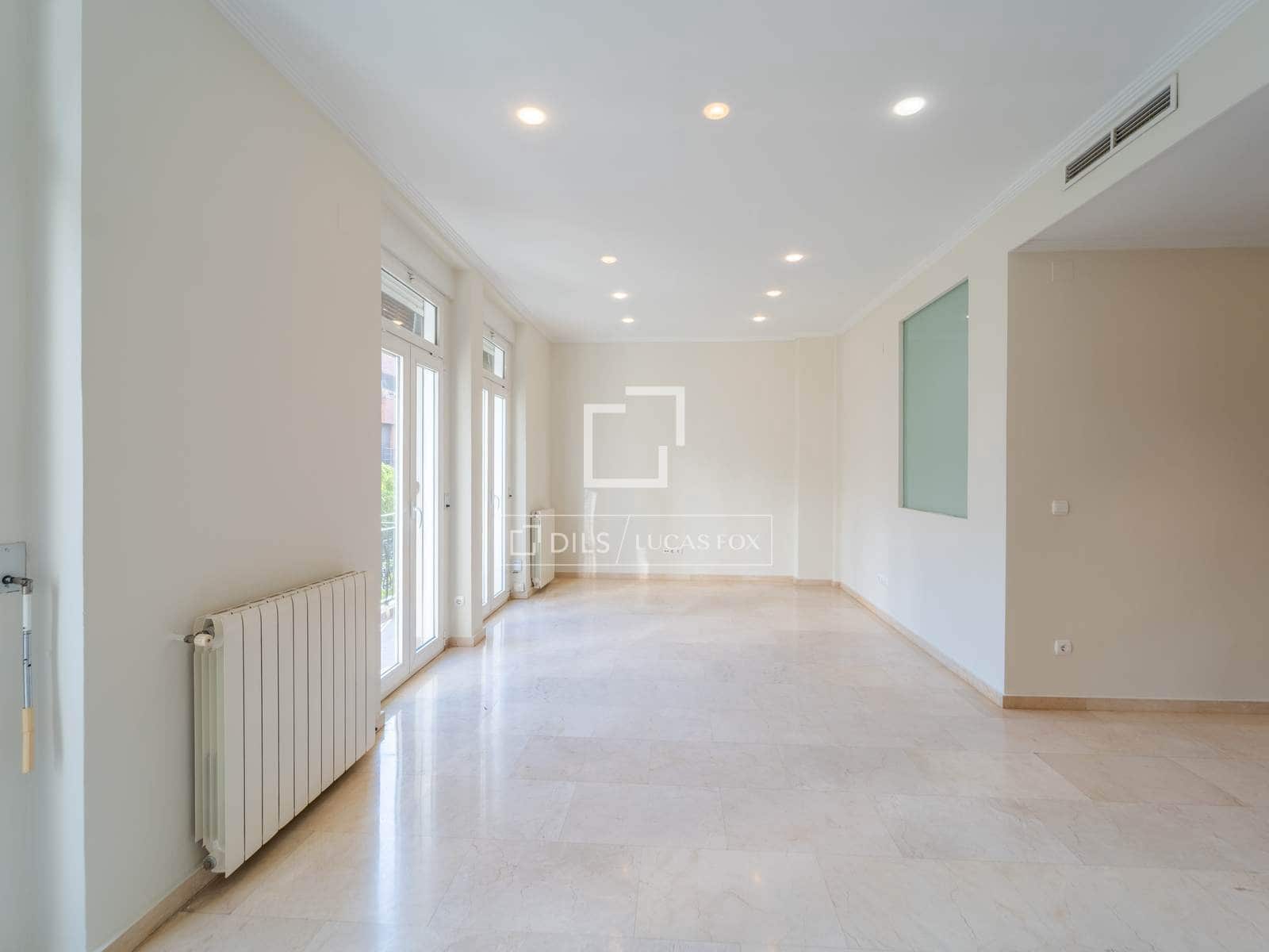 3 soveværelse Lejlighed til leje i Valencia by - € 2.600 (Ref: 10095787)