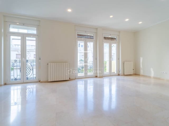 3 soveværelse Lejlighed til leje i Valencia by - € 2.600 (Ref: 10095787)
