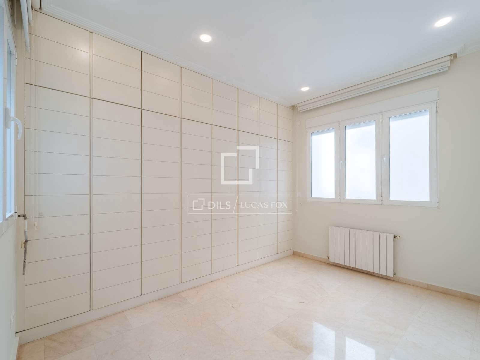 3 soveværelse Lejlighed til leje i Valencia by - € 2.600 (Ref: 10095787)
