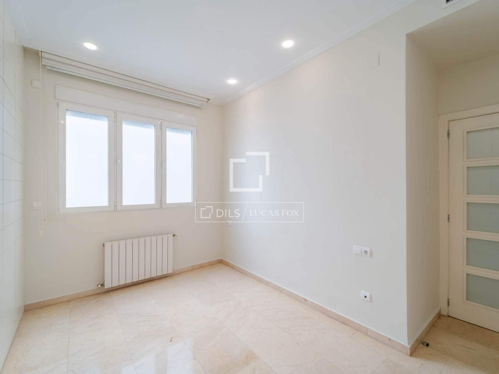 3 soveværelse Lejlighed til leje i Valencia by - € 2.600 (Ref: 10095787)