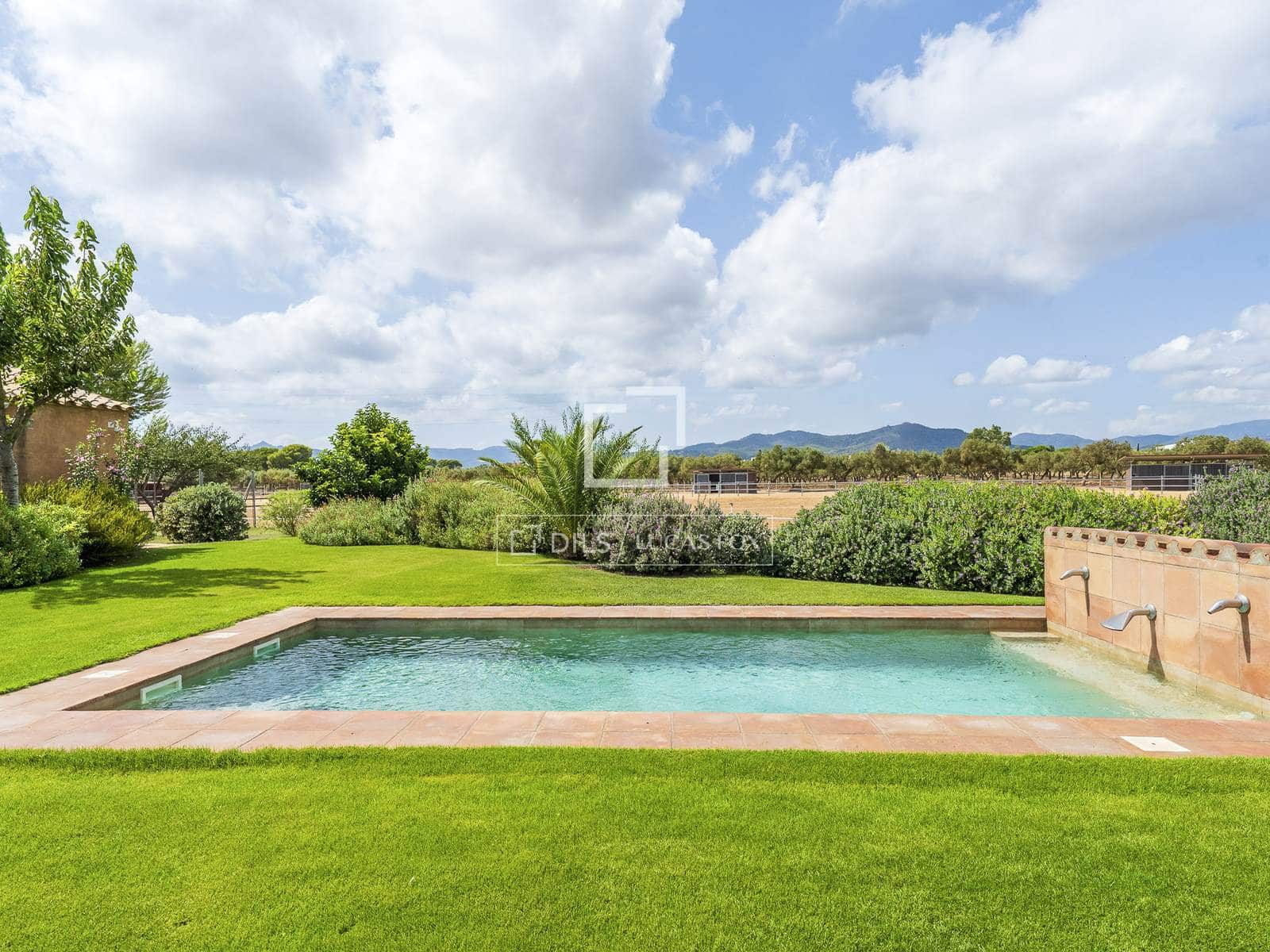 8 bedroom Finca/Country House for sale in Montbrio del Camp with pool garage - € 1,685,000 (Ref: 10097354)