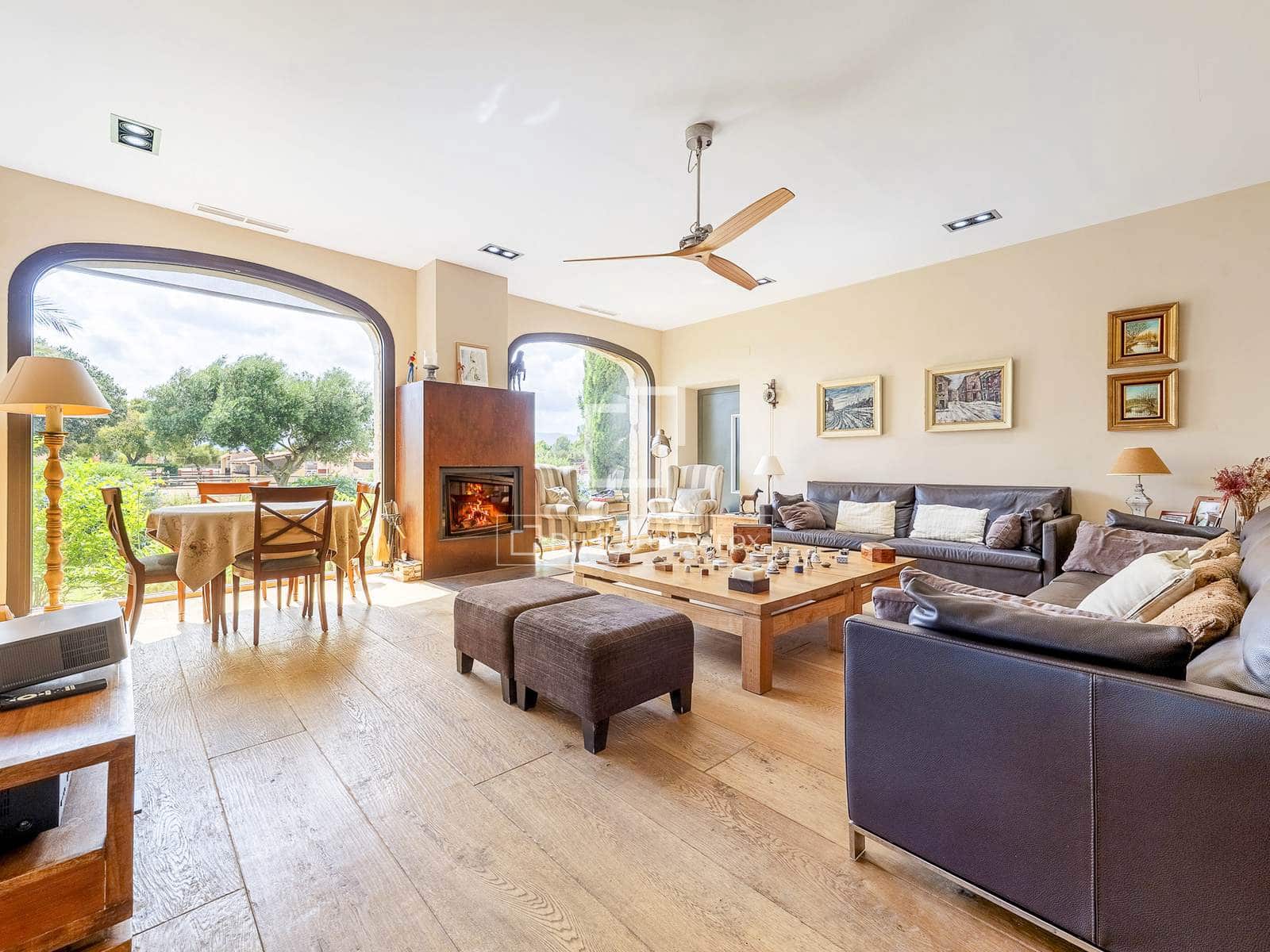 8 bedroom Finca/Country House for sale in Montbrio del Camp with pool garage - € 1,685,000 (Ref: 10097354)