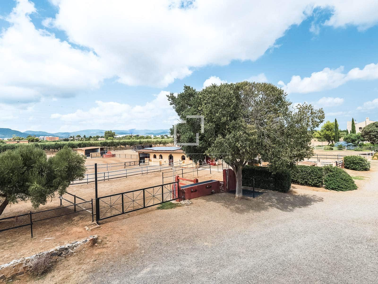 8 bedroom Finca/Country House for sale in Montbrio del Camp with pool garage - € 1,685,000 (Ref: 10097354)