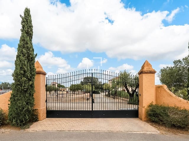8 chambre Finca/Maison de Campagne à vendre à Montbrió del Camp avec piscine garage - 1 685 000 € (Ref: 10097354)