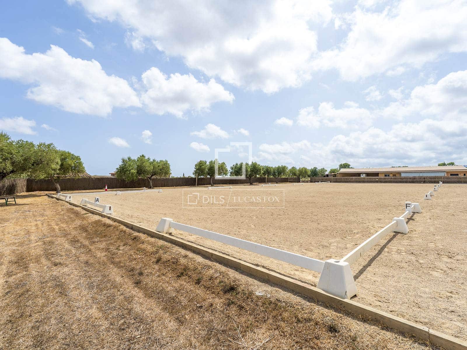 8 bedroom Finca/Country House for sale in Montbrio del Camp with pool garage - € 1,685,000 (Ref: 10097354)