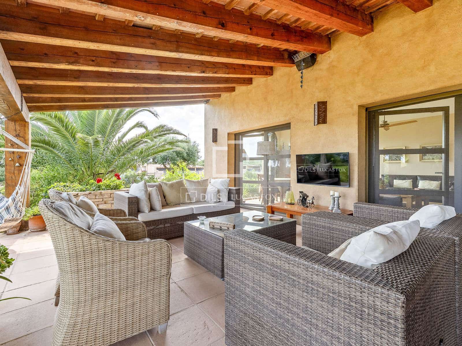 8 bedroom Finca/Country House for sale in Montbrio del Camp with pool garage - € 1,685,000 (Ref: 10097354)
