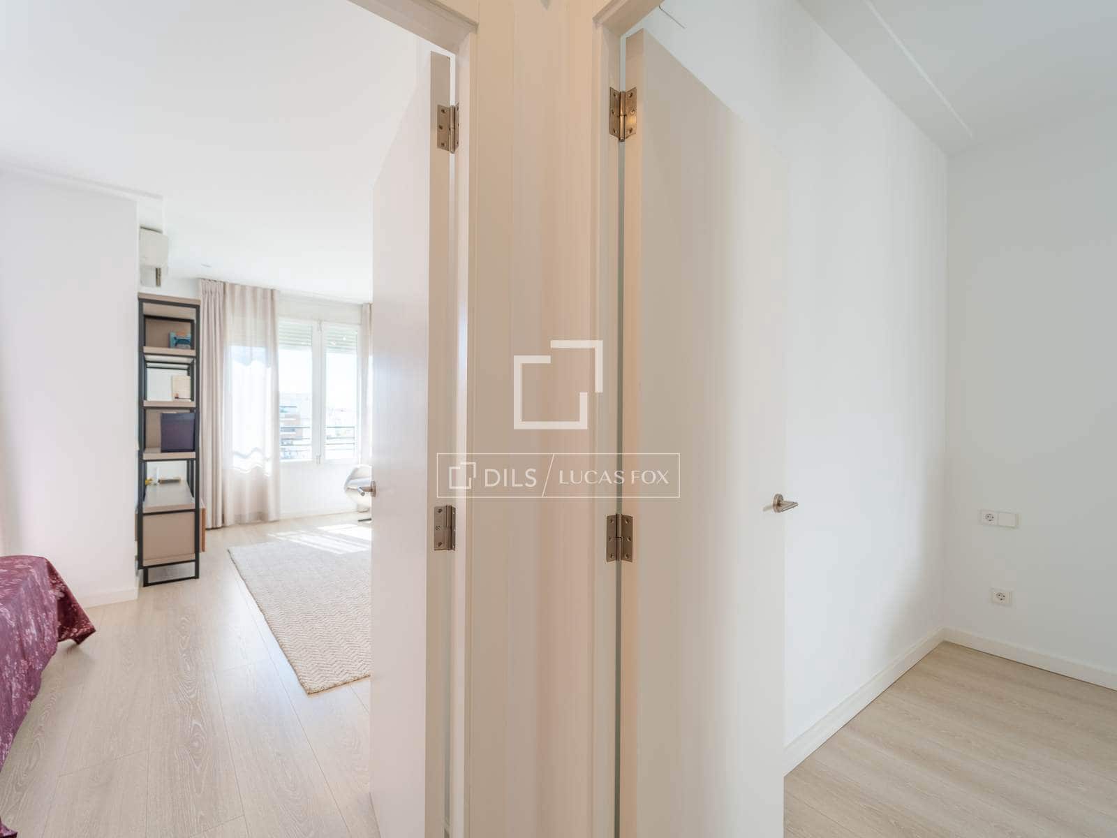 3 camera da letto Appartamento da affittare in Valencia citta - 2.800 € (Rif: 10098610)