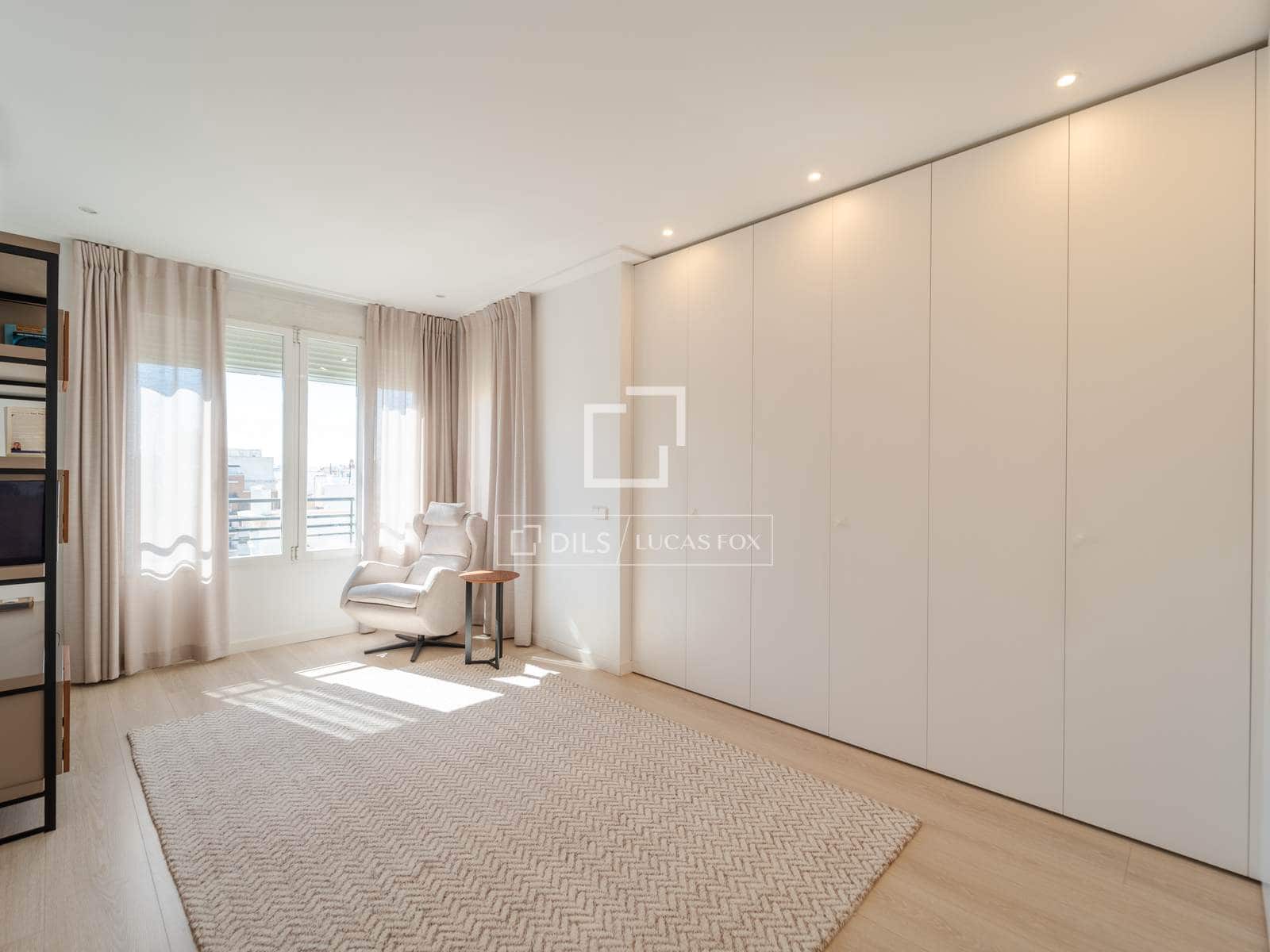 3 camera da letto Appartamento da affittare in Valencia citta - 2.800 € (Rif: 10098610)