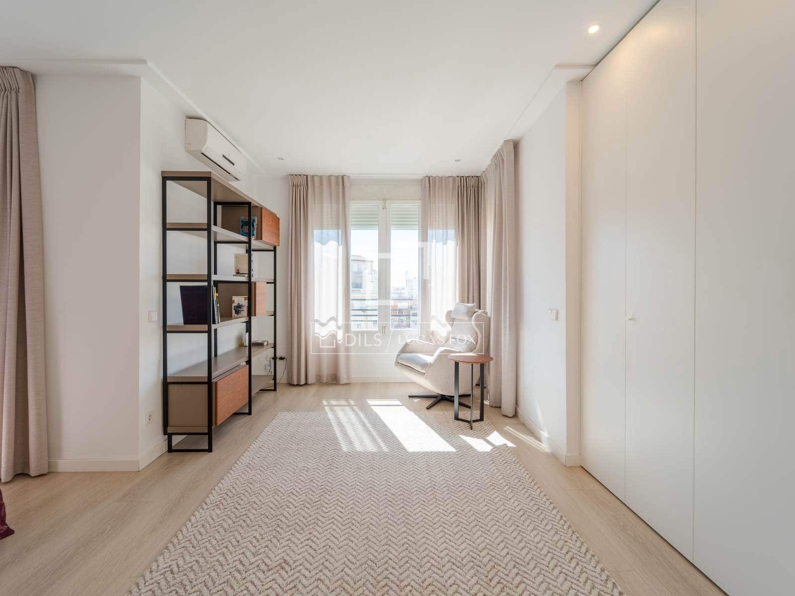 3 camera da letto Appartamento da affittare in Valencia citta - 2.800 € (Rif: 10098610)