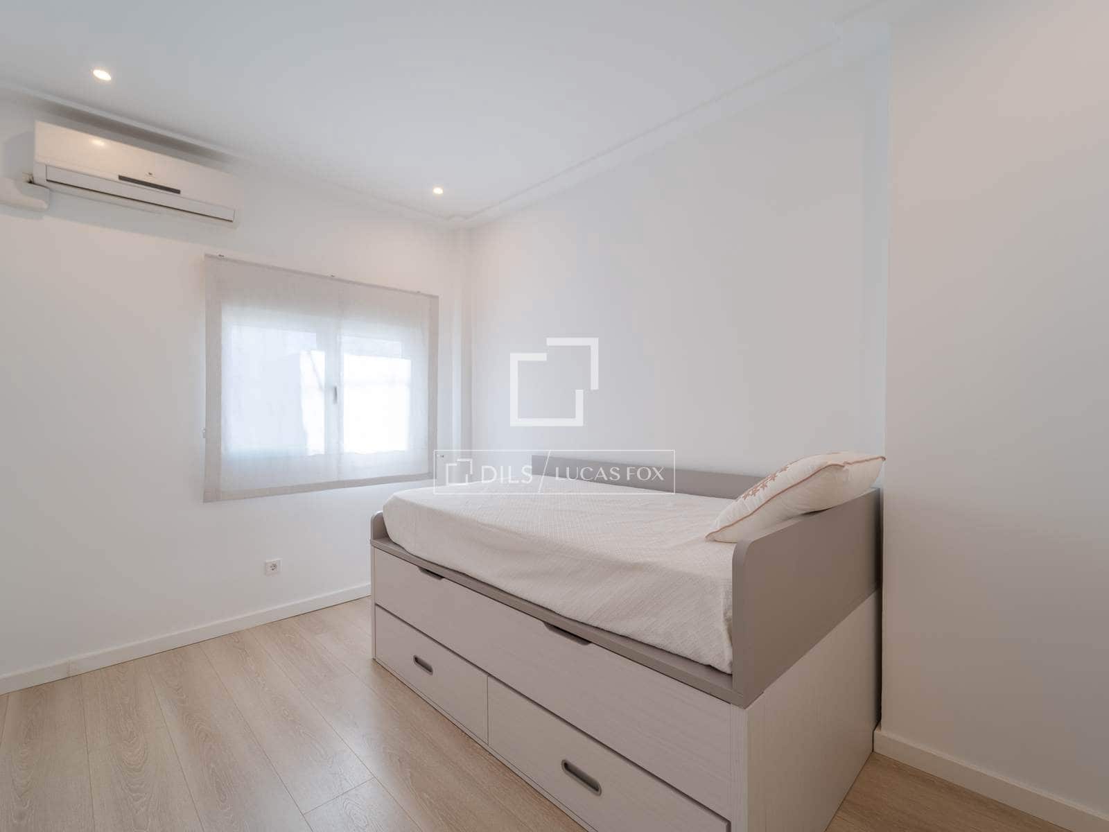 3 camera da letto Appartamento da affittare in Valencia citta - 2.800 € (Rif: 10098610)