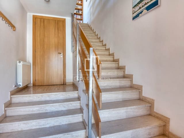4 Zimmer Villa zu verkaufen in Sant Feliu de Guíxols mit Garage - 623.000 € (Ref: 10098788)