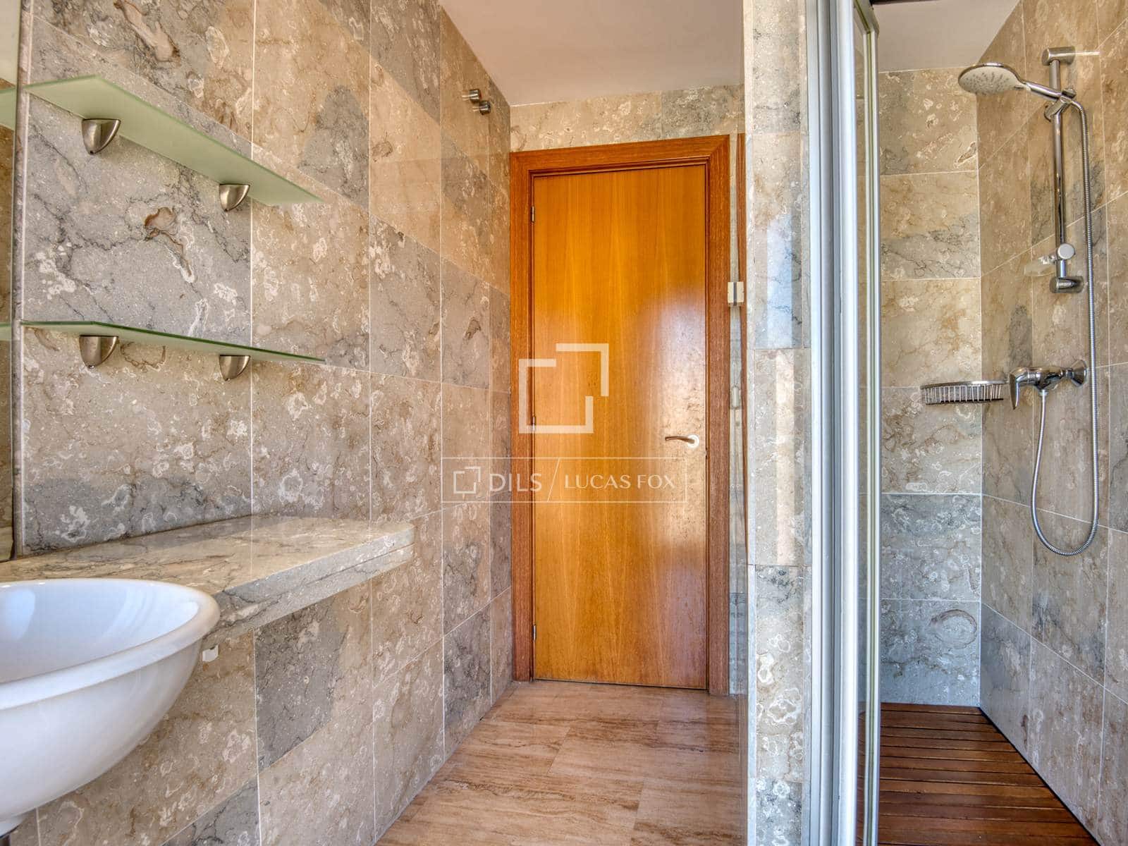 4 Zimmer Villa zu verkaufen in Sant Feliu de Guixols mit Garage - 623.000 € (Ref: 10098788)