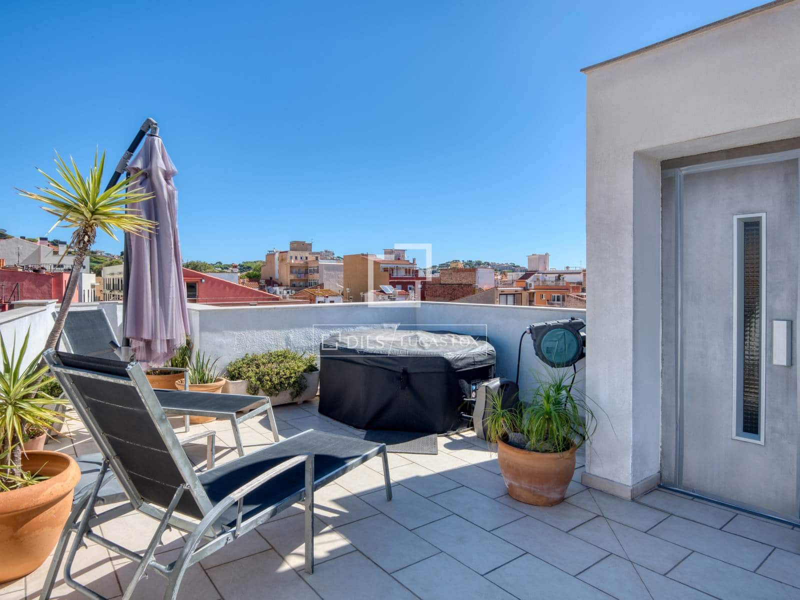 4 Zimmer Villa zu verkaufen in Sant Feliu de Guixols mit Garage - 623.000 € (Ref: 10098788)