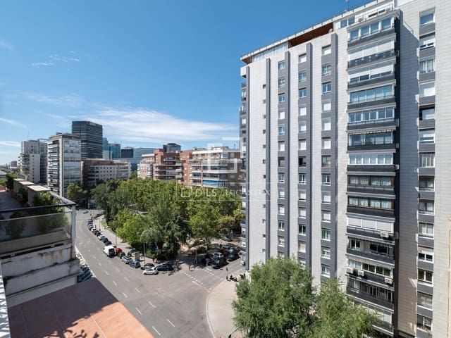 4 quarto Penthouse para venda em El Viso, Madrid cidade com garagem - 2 950 000 € (Ref: 10098790)