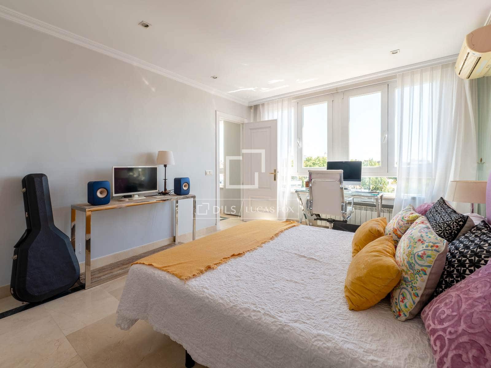 4 quarto Penthouse para venda em Madrid cidade com garagem - 2 950 000 € (Ref: 10098790)