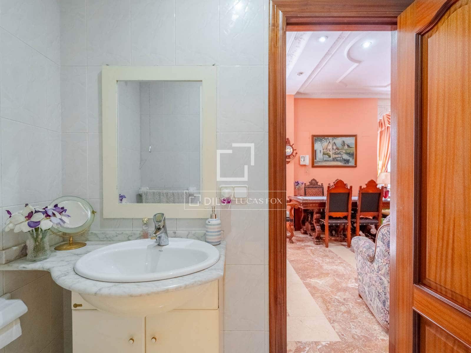 6 soverom Villa til salgs i Valencia by med garasje - € 900 000 (Ref: 10098791)