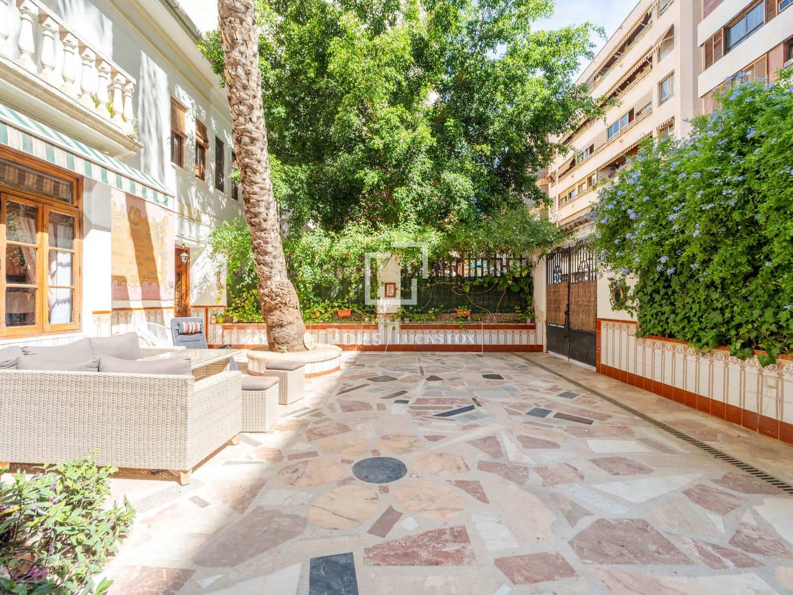 6 soverom Villa til salgs i Valencia by med garasje - € 900 000 (Ref: 10098791)