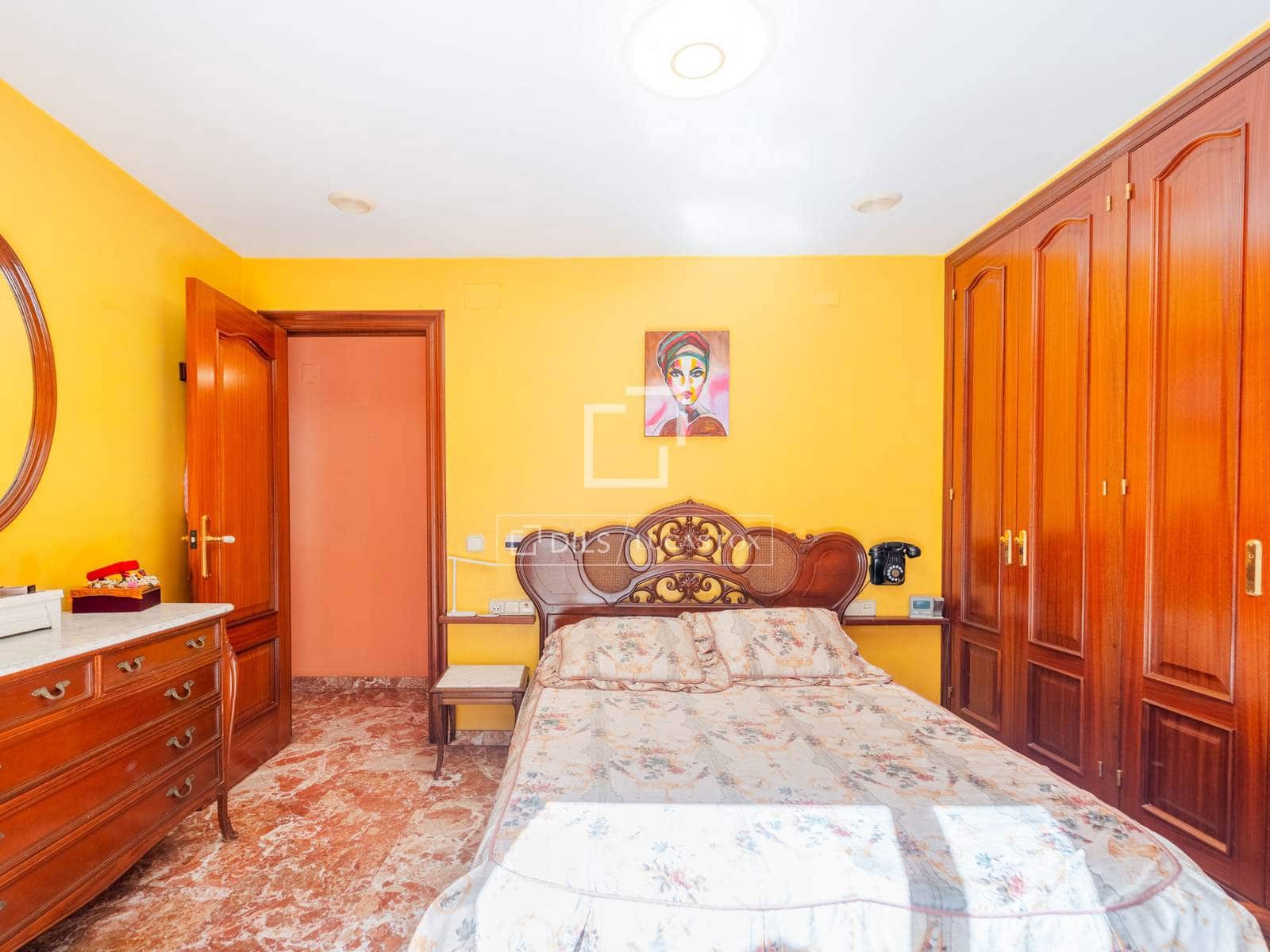 6 soverom Villa til salgs i Valencia by med garasje - € 900 000 (Ref: 10098791)