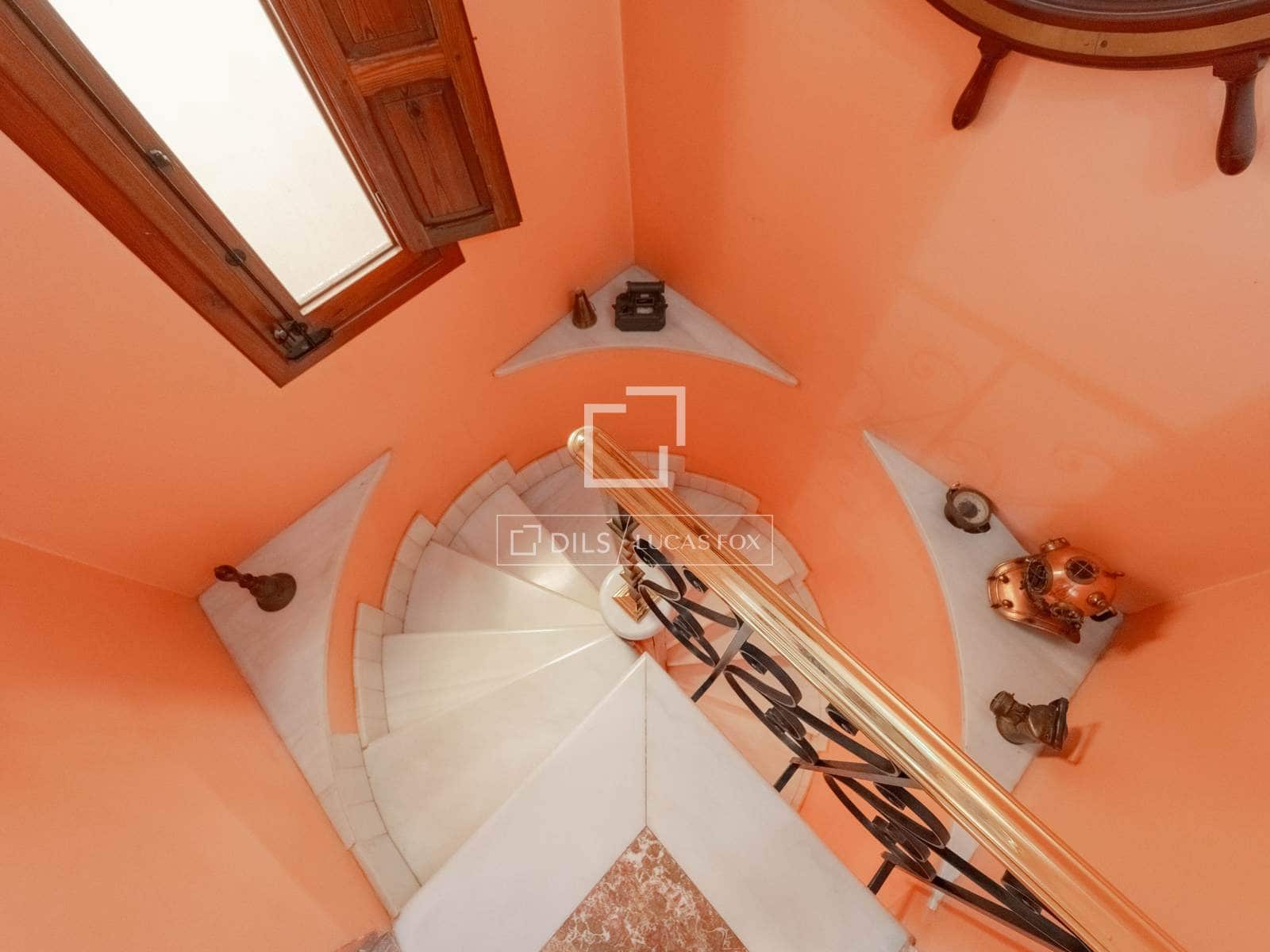 6 soverom Villa til salgs i Valencia by med garasje - € 900 000 (Ref: 10098791)