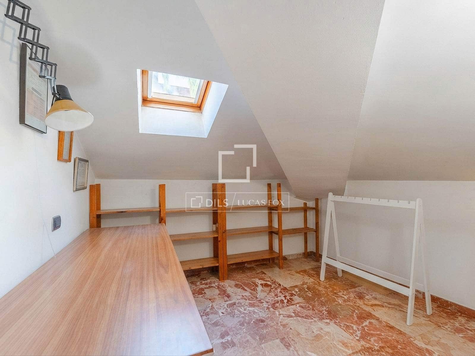 6 soverom Villa til salgs i Valencia by med garasje - € 900 000 (Ref: 10098791)