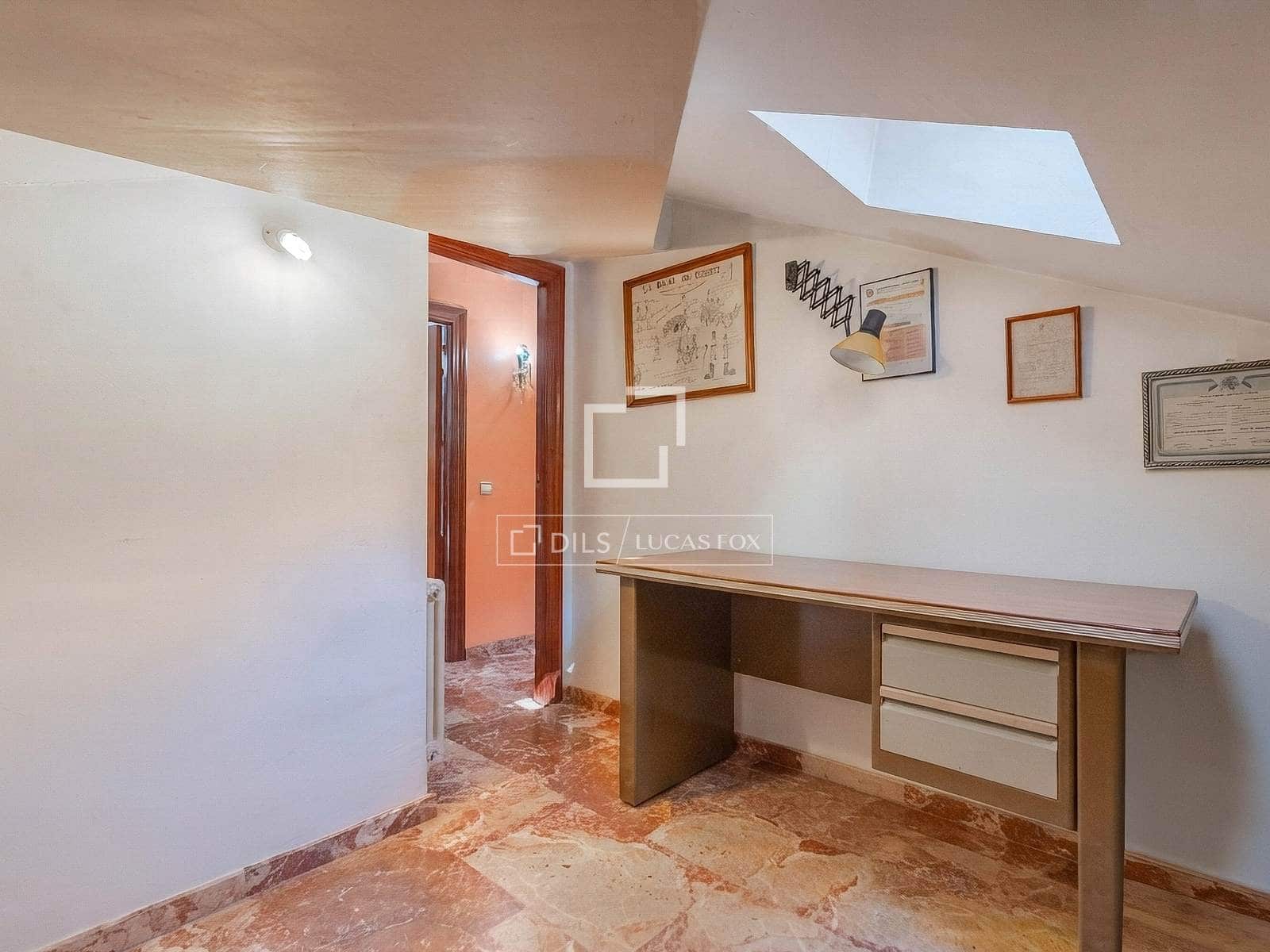 6 soverom Villa til salgs i Valencia by med garasje - € 900 000 (Ref: 10098791)