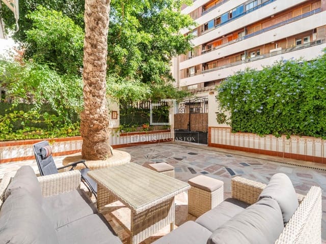 6 soverom Villa til salgs i Valencia by med garasje - € 900 000 (Ref: 10098791)