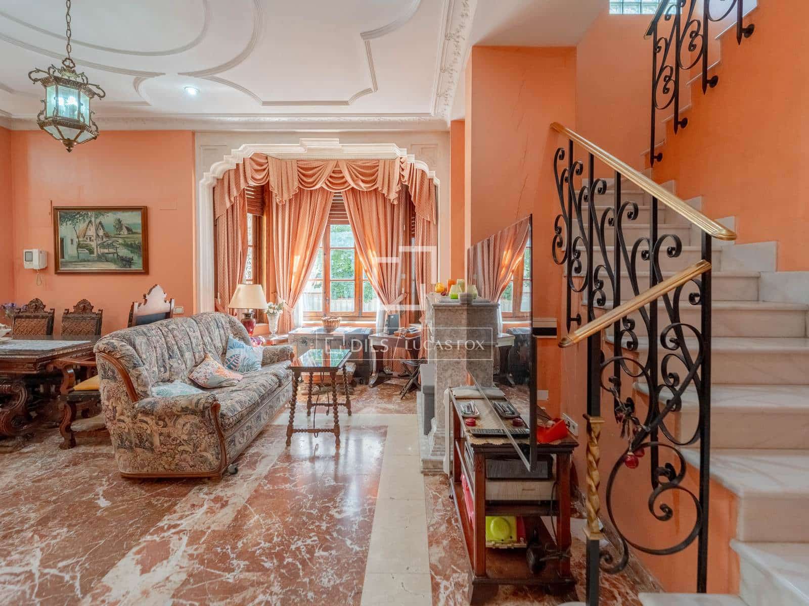 6 soverom Villa til salgs i Valencia by med garasje - € 900 000 (Ref: 10098791)