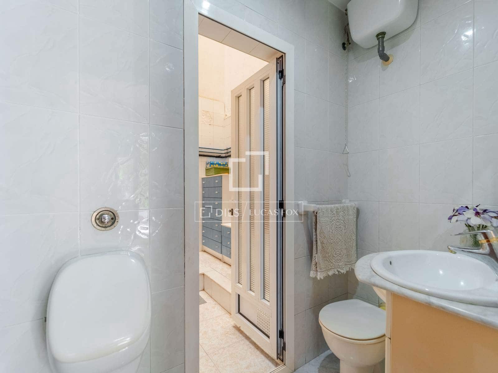 6 soverom Villa til salgs i Valencia by med garasje - € 900 000 (Ref: 10098791)