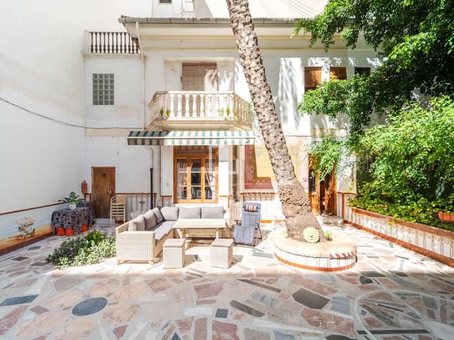 6 soverom Villa til salgs i Valencia by med garasje - € 900 000 (Ref: 10098791)