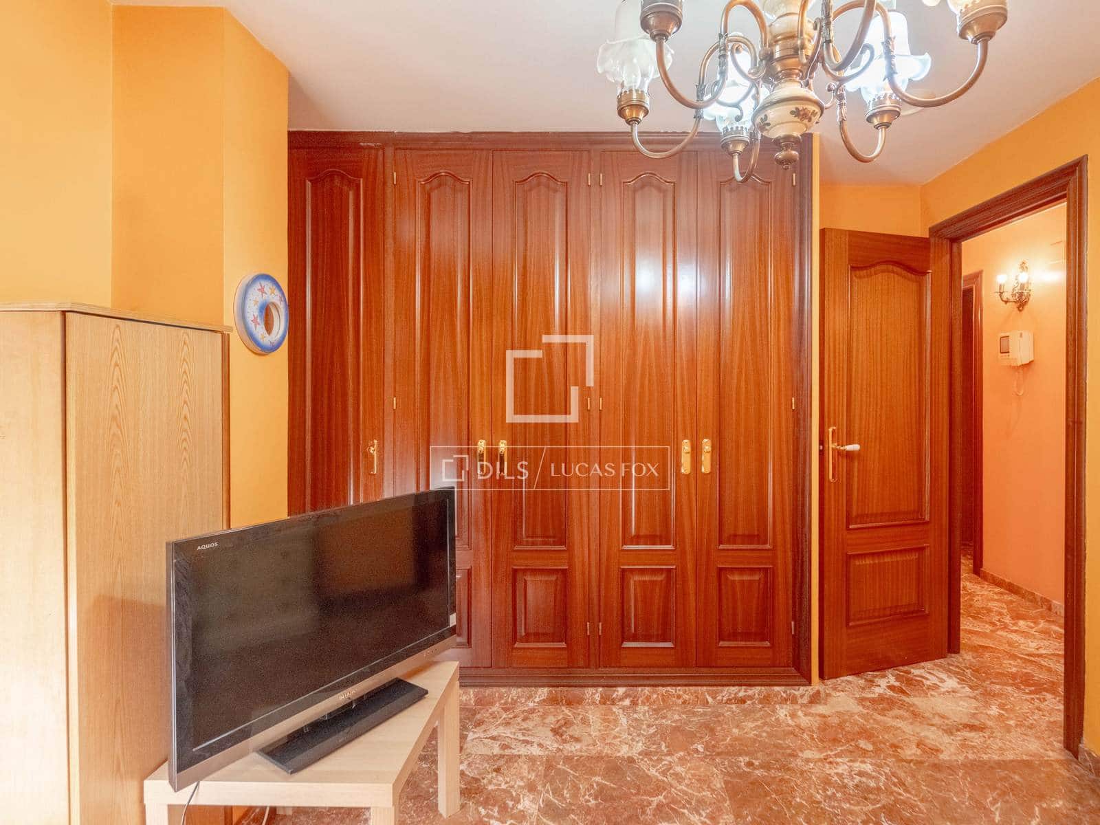 6 soverom Villa til salgs i Valencia by med garasje - € 900 000 (Ref: 10098791)