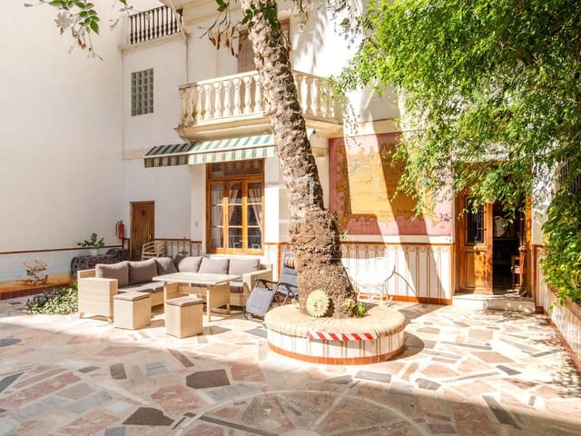 6 soverom Villa til salgs i Valencia by med garasje - € 900 000 (Ref: 10098791)