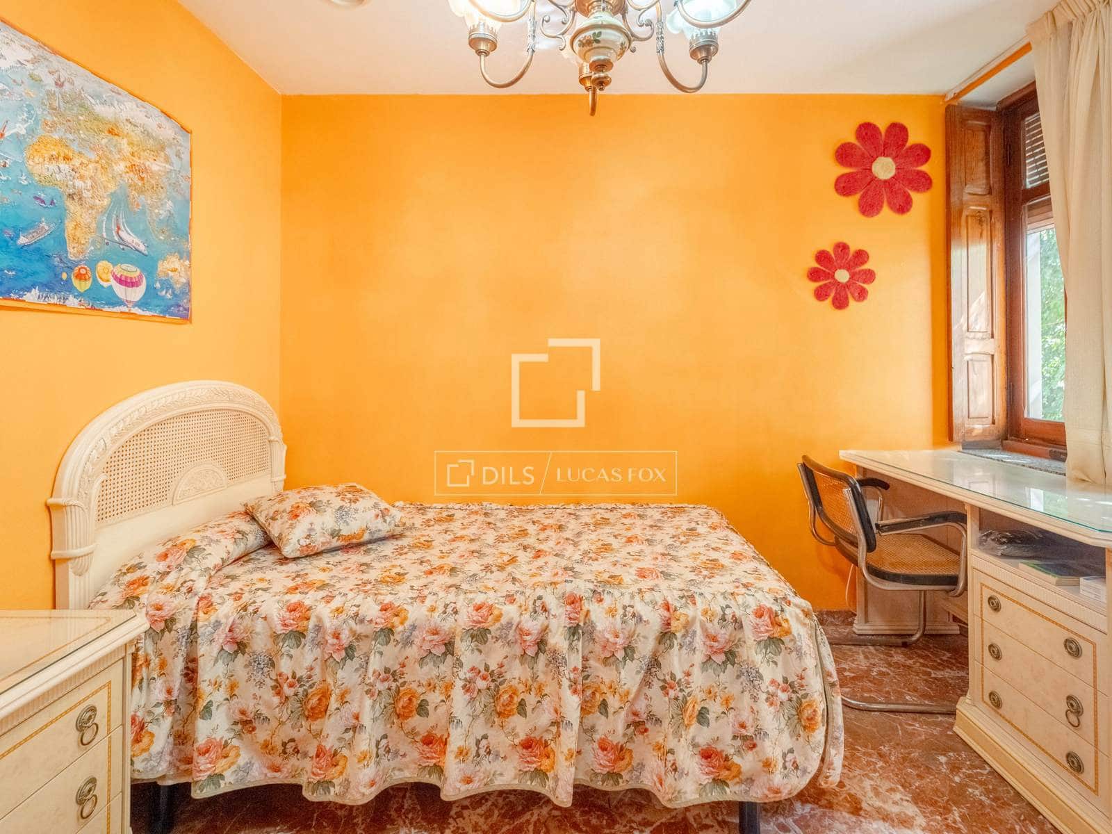 6 soverom Villa til salgs i Valencia by med garasje - € 900 000 (Ref: 10098791)