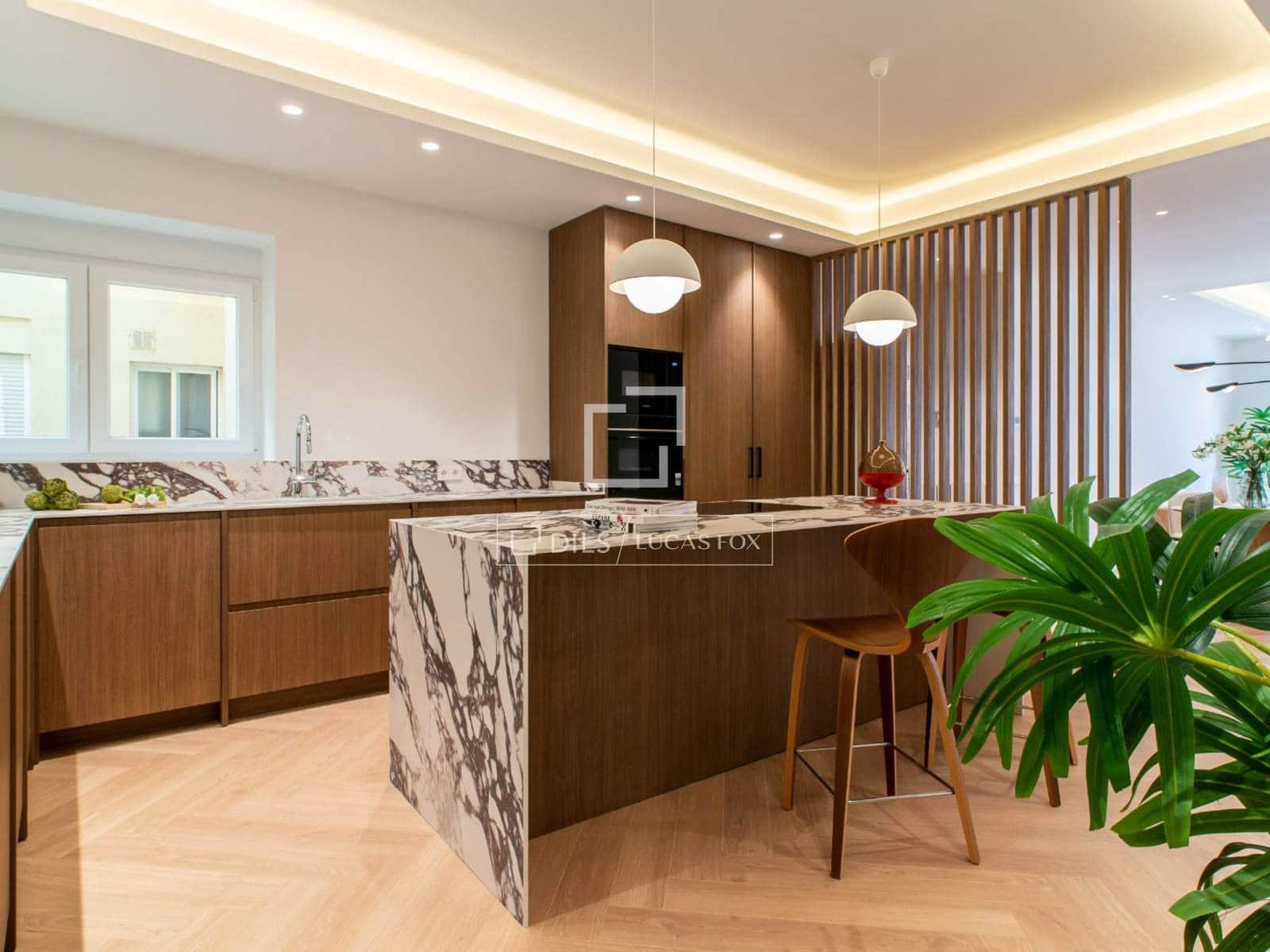 Apartamento de 3 habitaciones en Madrid ciudad en venta con garaje - 2.190.000 € (Ref: 10098935)