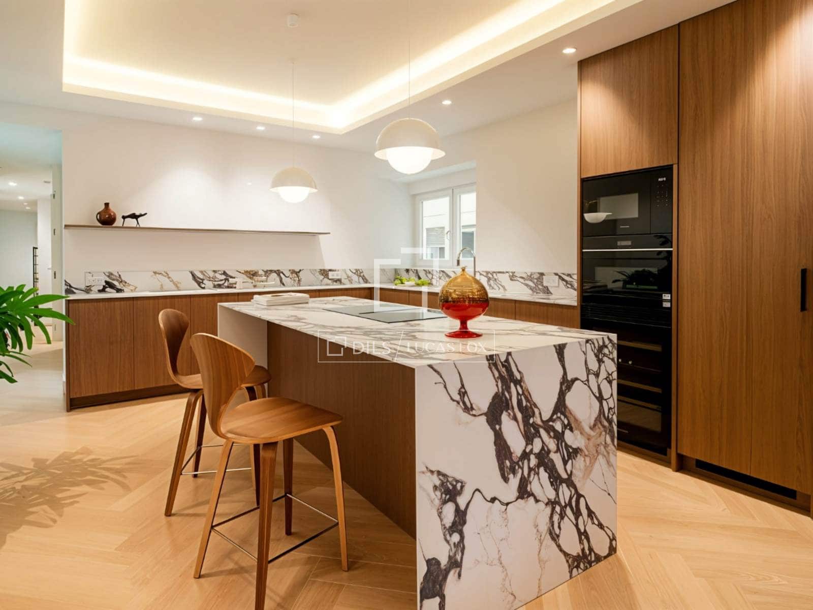 Apartamento de 3 habitaciones en Madrid ciudad en venta con garaje - 2.190.000 € (Ref: 10098935)