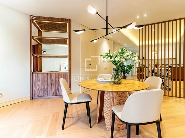 Apartamento de 3 habitaciones en Ibiza, Madrid ciudad en venta con garaje - 2.190.000 € (Ref: 10098935)