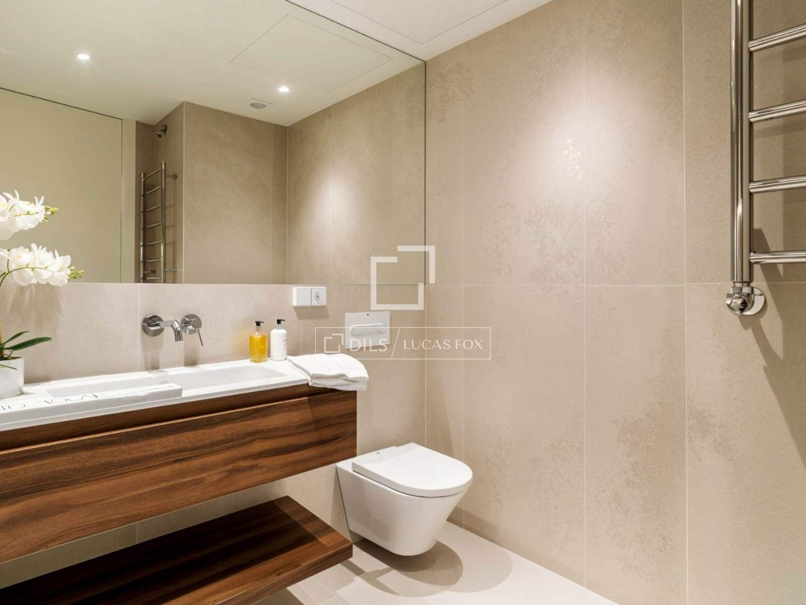 Apartamento de 3 habitaciones en Madrid ciudad en venta con garaje - 2.190.000 € (Ref: 10098935)