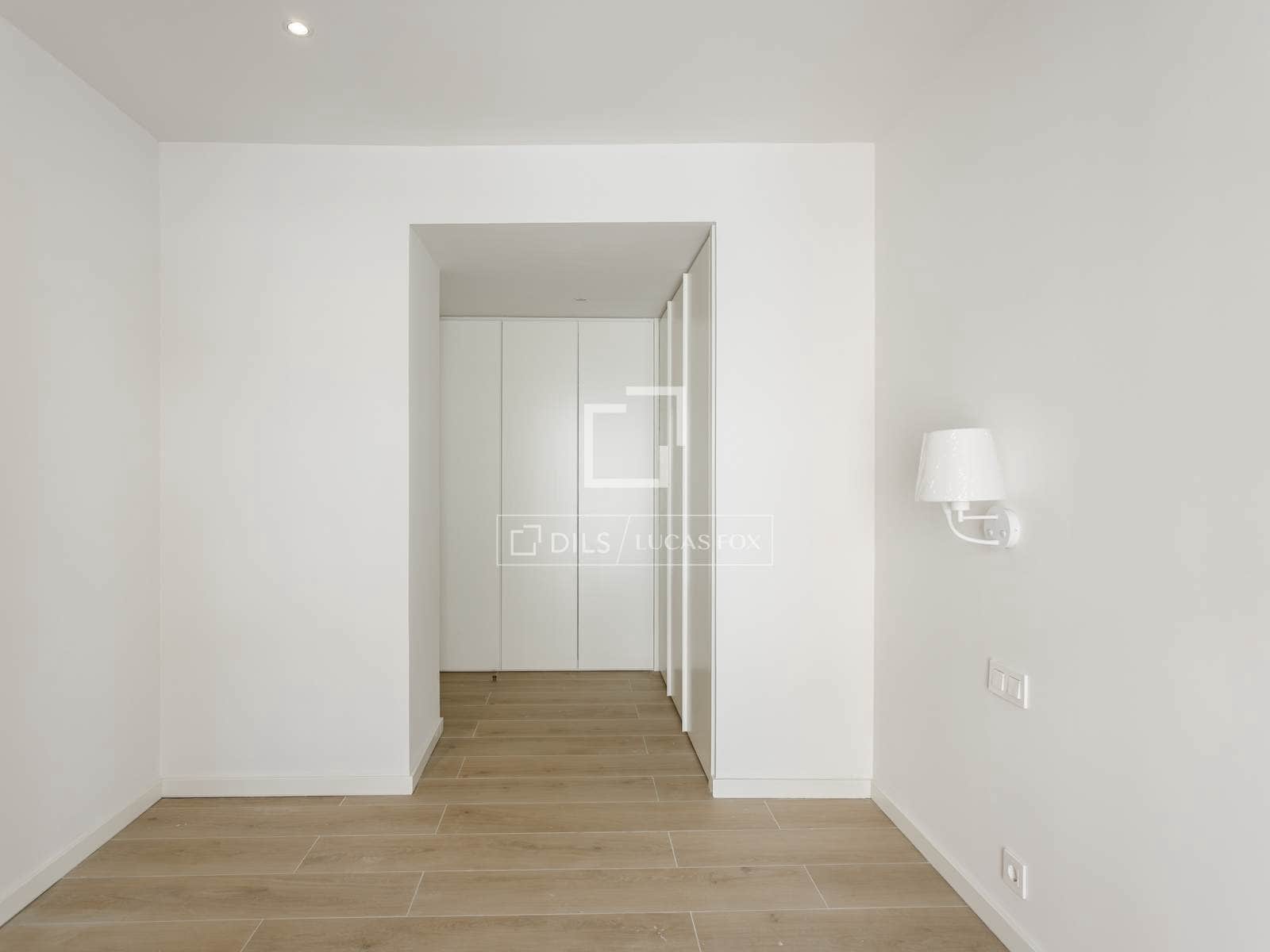 1 slaapkamer Appartement te huur in Madrid stad - € 1.200 (Ref: 10099131)