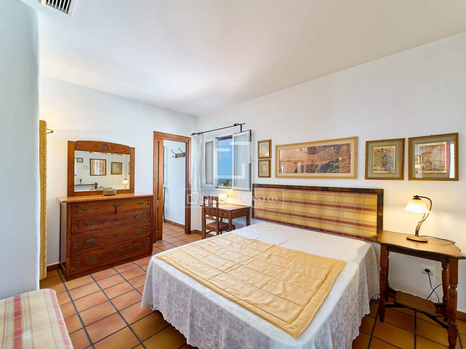 8 chambre Villa/Maison à vendre à Salobrena avec piscine garage - 1 450 000 € (Ref: 10099400)
