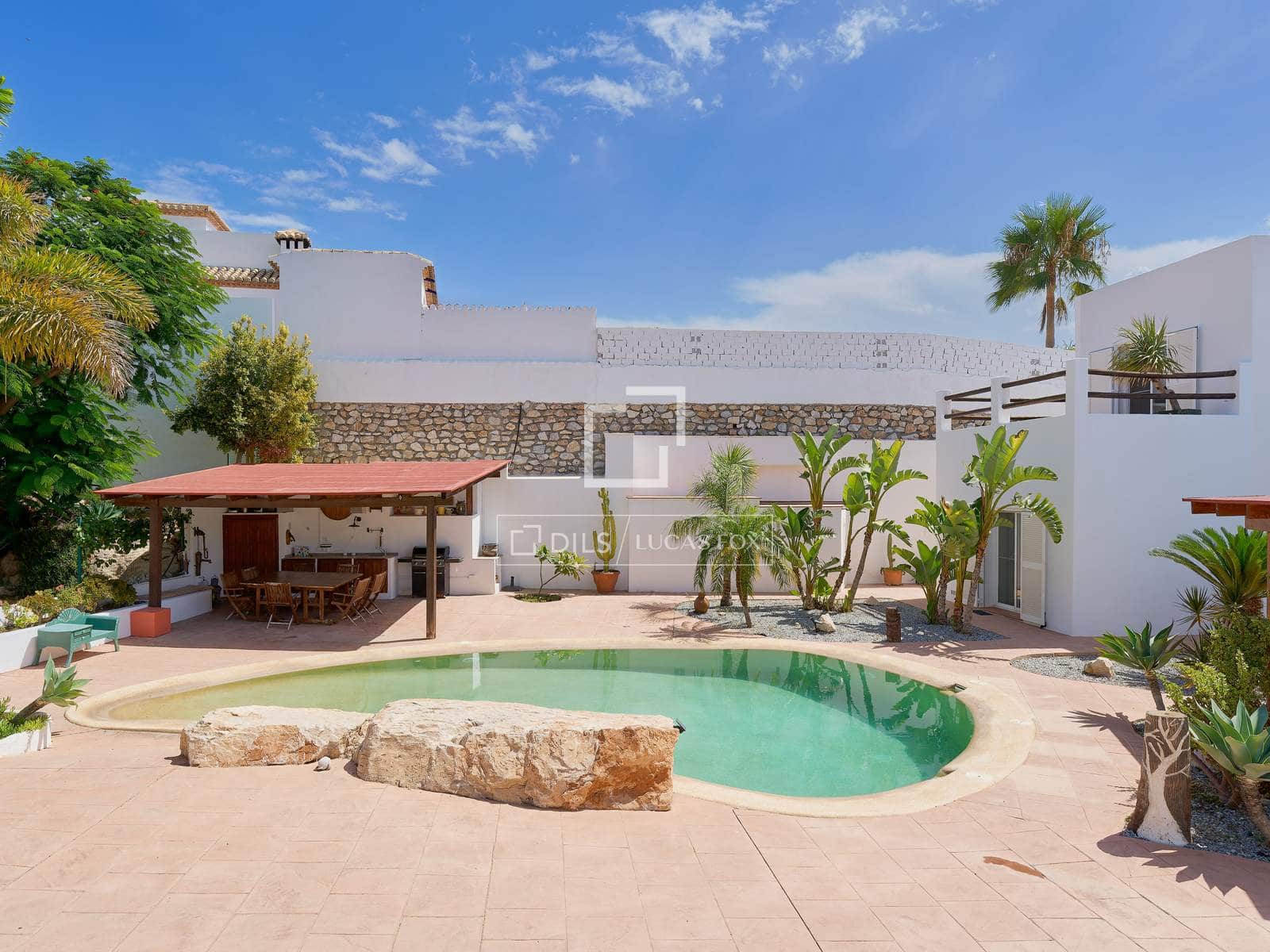 8 chambre Villa/Maison à vendre à Salobrena avec piscine garage - 1 450 000 € (Ref: 10099400)