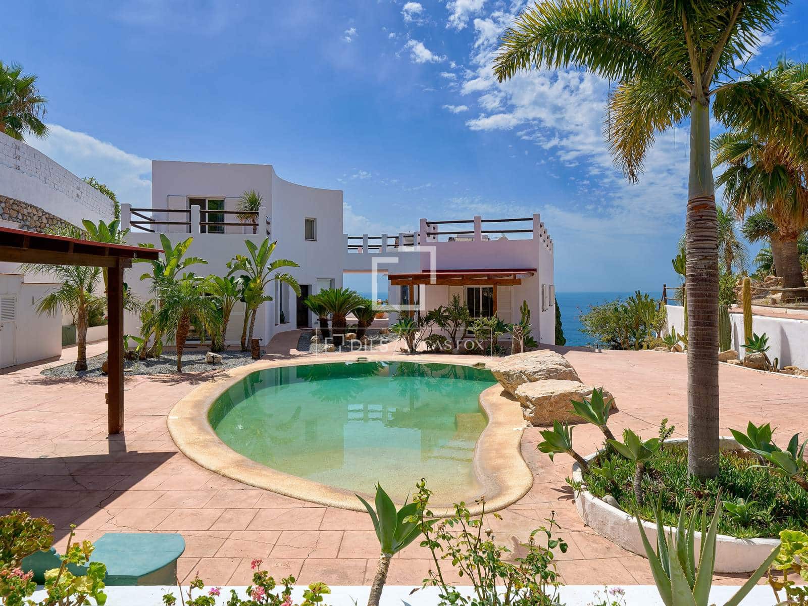 8 chambre Villa/Maison à vendre à Salobrena avec piscine garage - 1 450 000 € (Ref: 10099400)