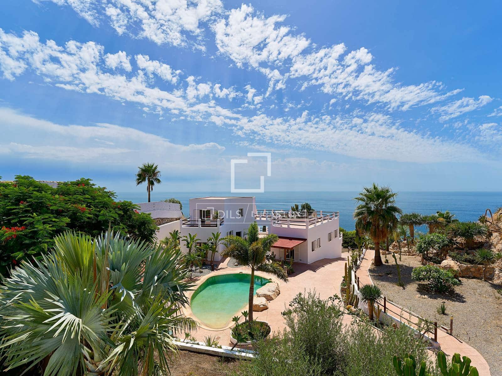 8 chambre Villa/Maison à vendre à Salobrena avec piscine garage - 1 450 000 € (Ref: 10099400)