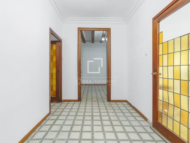 4 soveværelse Lejlighed til salg i Barcelona by - € 600.000 (Ref: 10099457)