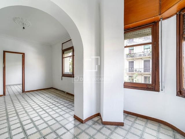 4 soveværelse Lejlighed til salg i Barcelona by - € 600.000 (Ref: 10099457)