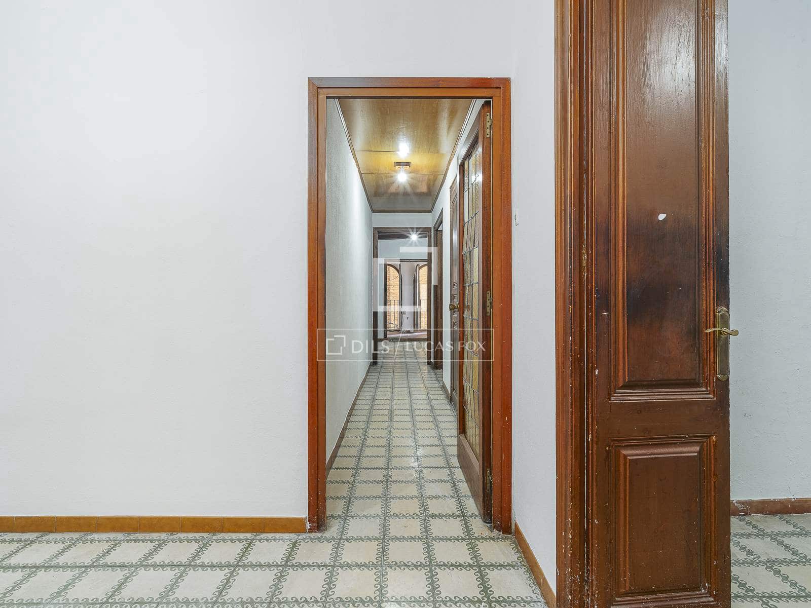 4 soveværelse Lejlighed til salg i Barcelona by - € 600.000 (Ref: 10099457)