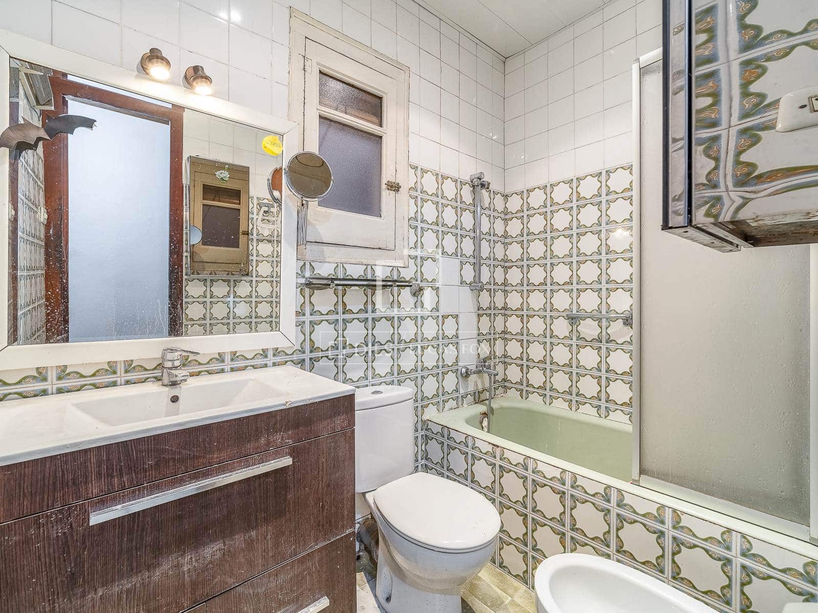 4 soveværelse Lejlighed til salg i Barcelona by - € 600.000 (Ref: 10099457)