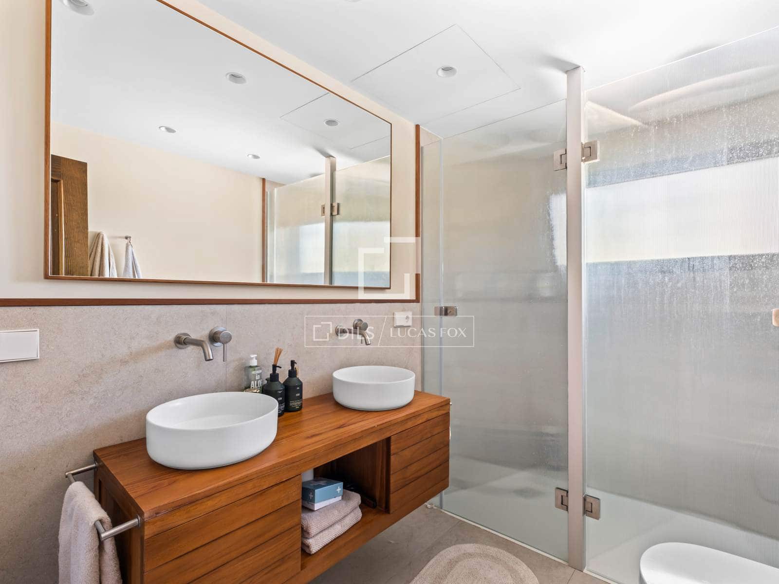 5 quarto Moradia para venda em Valverde com piscina garagem - 1 325 000 € (Ref: 10099562)
