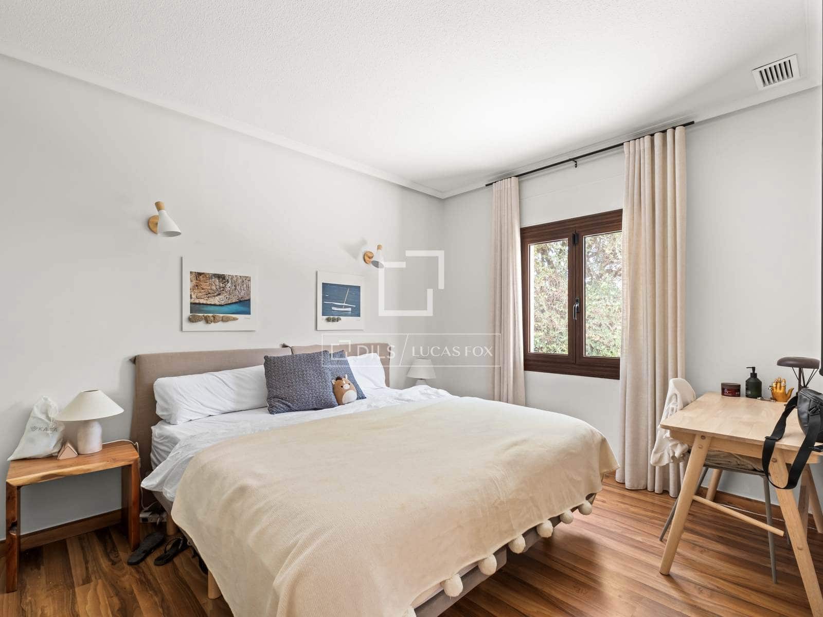 5 quarto Moradia para venda em Valverde com piscina garagem - 1 325 000 € (Ref: 10099562)